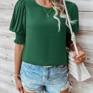 Elegant Green Women's Top